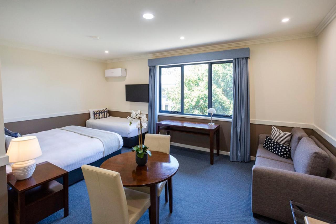Hawkesbury Race Club Motel Windsor Exterior foto